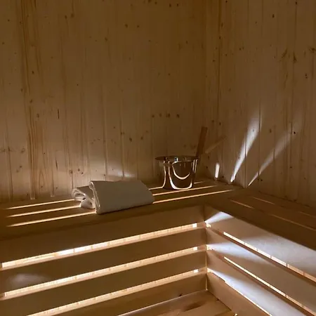 Family Sauna Teznia Apartments: VIP Retreat with Spa and Lake Views Kielce Exterior photo