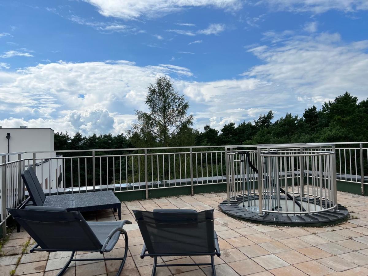 Apartamento Family & Business Sauna Teznia No 8 Vip -lesny Nad Zalewem Cedzyna, Unikat - 5 Bedroom With Private Sauna, Jacuzzi, Spectacular View Terrace, Parking, Catering Options - Exclusive New! Kielce