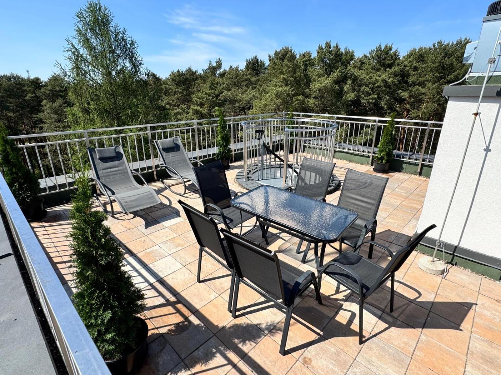Family & Business Sauna Teznia No 8 Vip -lesny Nad Zalewem Cedzyna, Unikat - 5 Bedroom With Private Sauna, Jacuzzi, Spectacular View Terrace, Parking, Catering Options - Exclusive New! Apartamento *